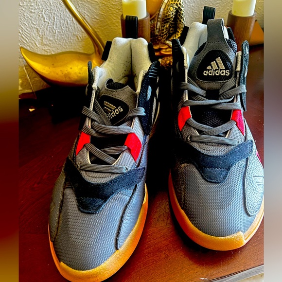 Adidas Zone Boost US 8.5 - Picture 1 of 4